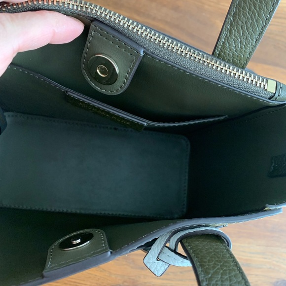 Michael Kors Ecco Pebble Tricolor Messenger Leather Tote Annette Gemma - Picture 4 of 14